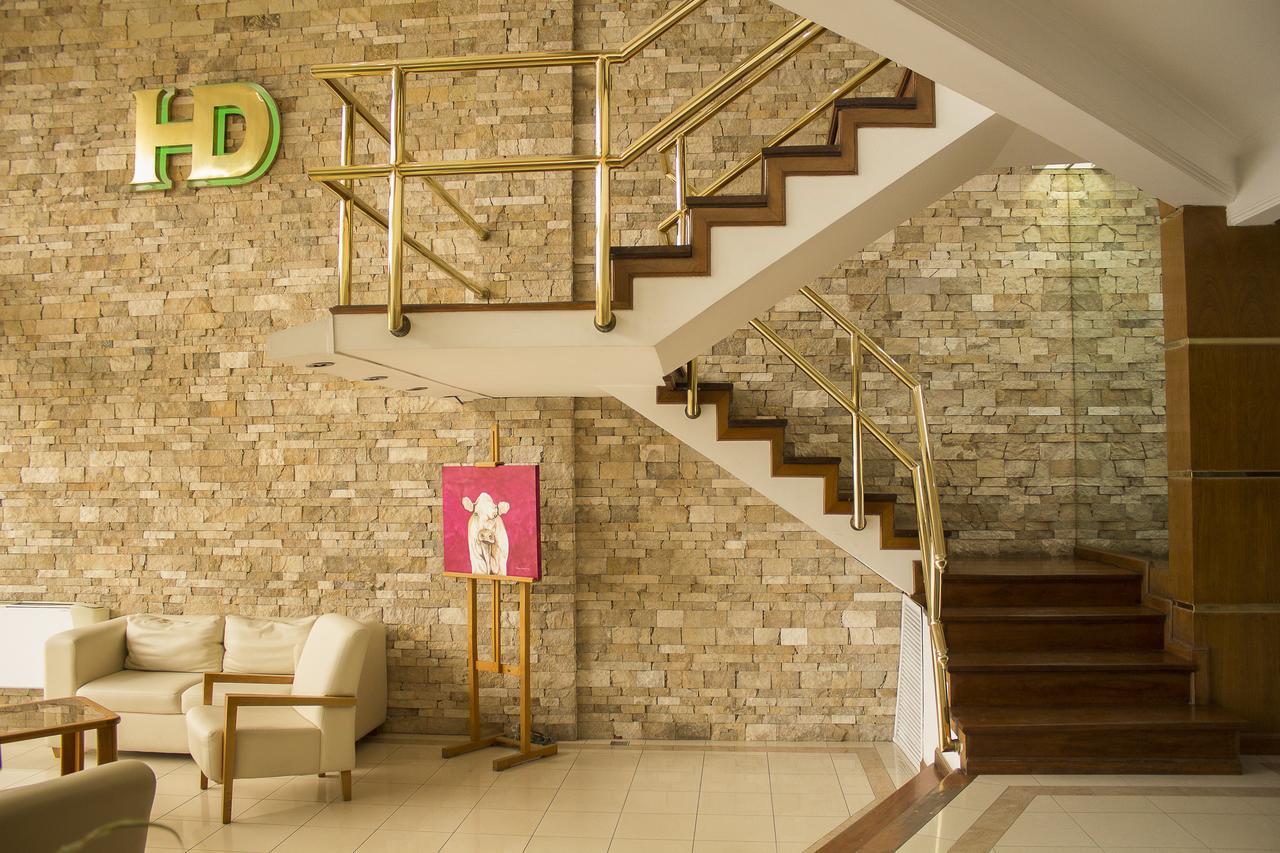 Hotel Dior Tandil Ngoại thất bức ảnh