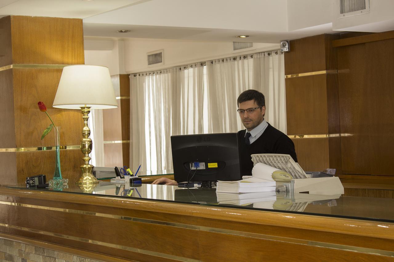 Hotel Dior Tandil Ngoại thất bức ảnh